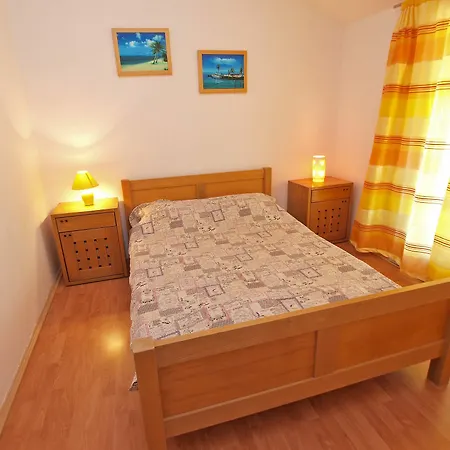 Manda 709 Apartment *